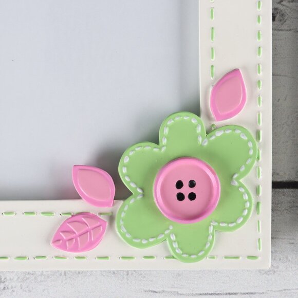 Burton & Burton 4x6 Green Button Flower Picture Frame Set of 6 - Picture 4 of 5